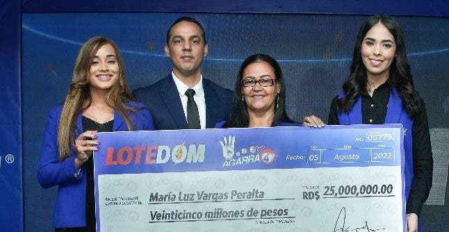 Madre de tres hijos gana RD$25 millones en Lotedom