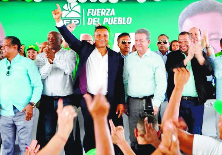 Los nuevos miembros de la Fuerza del Pueblo eran militantes del PRM. fuente externa