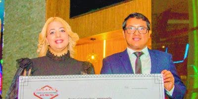 Casino Platino continúa premiando a sus clientes