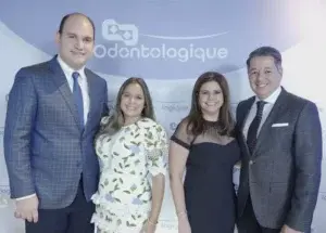 Especialistas inauguran la moderna clínica dental Odontologique