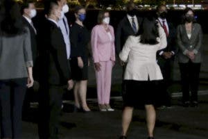 Pelosi llega a Taiwán, crecen tensiones EE.UU-China