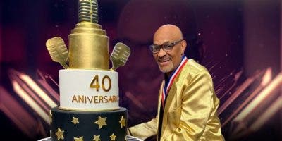 Nelson Javier  celebra  40 años en la comunicación