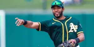 Medias Blancas fichan a Elvis Andrus