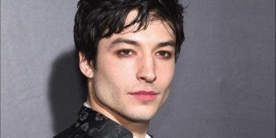 Ezra Miller se somete a tratamiento de salud