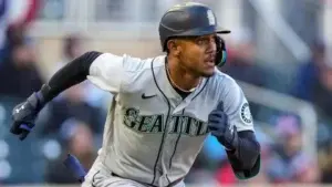 Seattle Mariners y Julio Rodríguez firman extensión por 14 años y al menos $210 millones