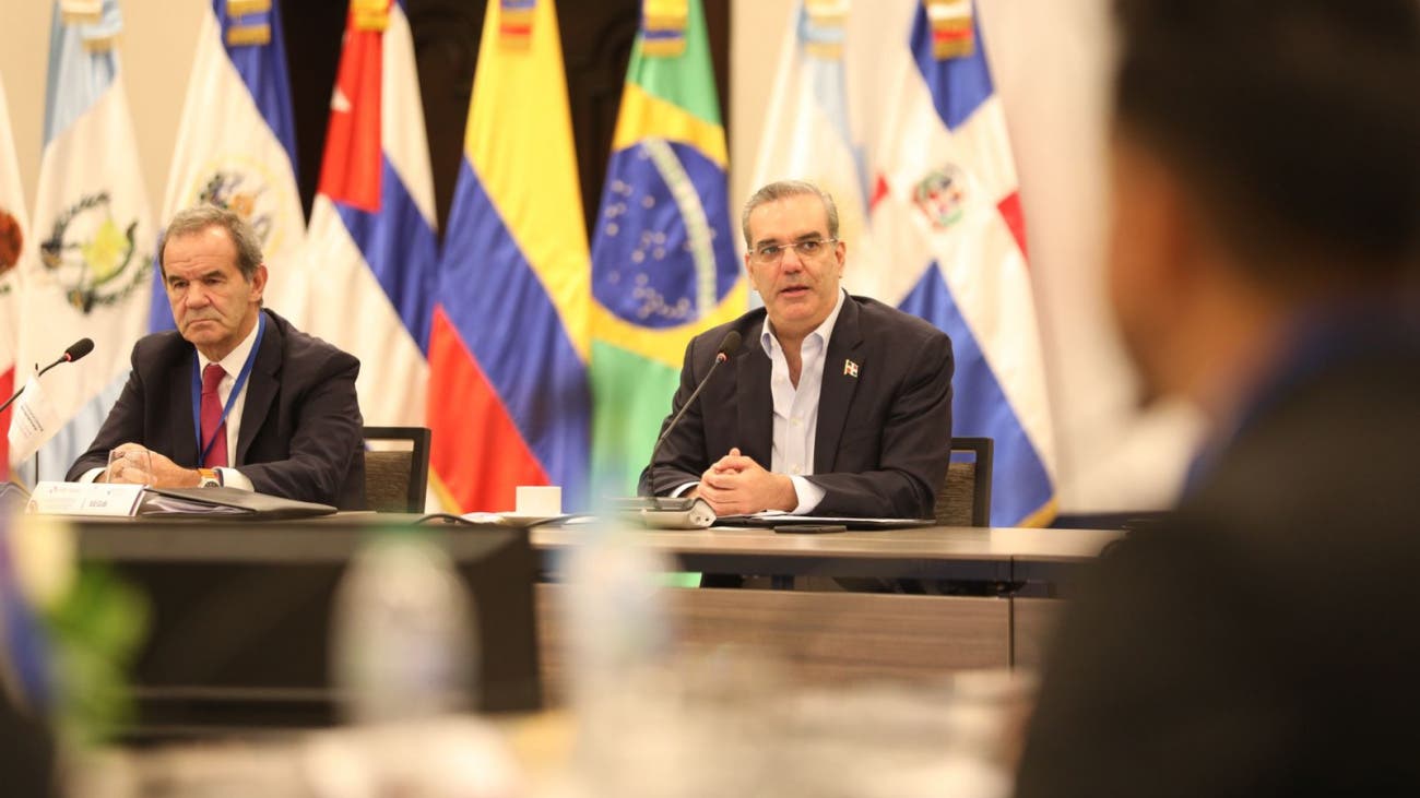 Abinader y Andrés Allamand analizan Cumbre Iberoamericana