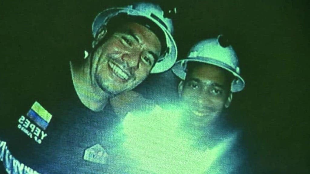 ¡Sanos y salvos! Mineros son rescatados tras 10 días atrapados en mina
