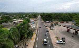 Presidente inaugura avenida Los Beisbolistas por un valor de 178 millones