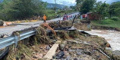 Desbordamiento del río Manabao deja varias comunidades incomunicadas