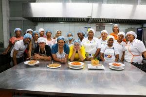 Realizan taller sobre nutrición de adultos mayores