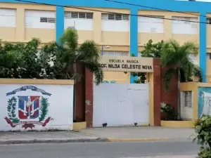 Padres se quejan de traslado 120 estudiantes a otro plantel