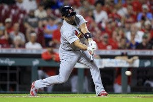 Albert Pujols conectó su cuadrangular 694