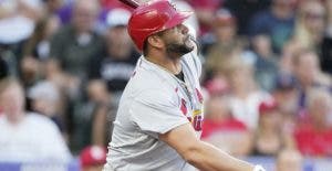 Albert Pujols dispara su jonrón 696 e iguala con A-Rod en la lista de todos los tiempos