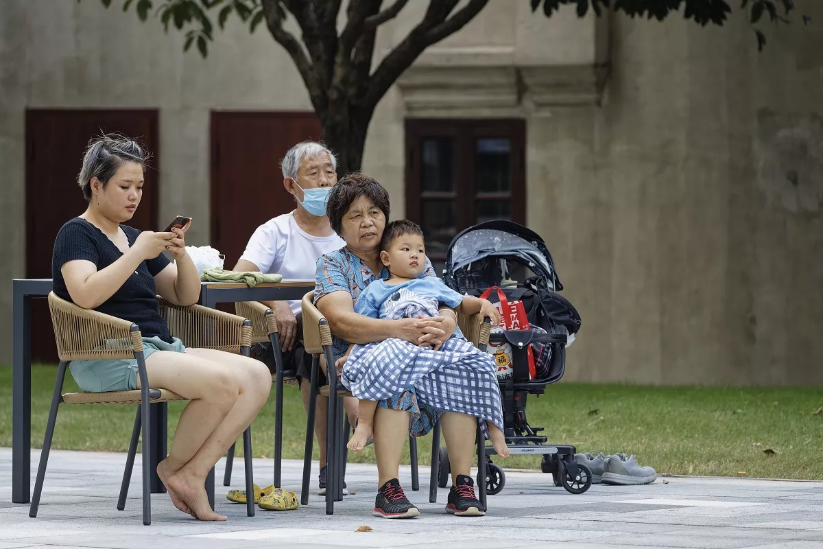 Población China disminuirá antes de 2025