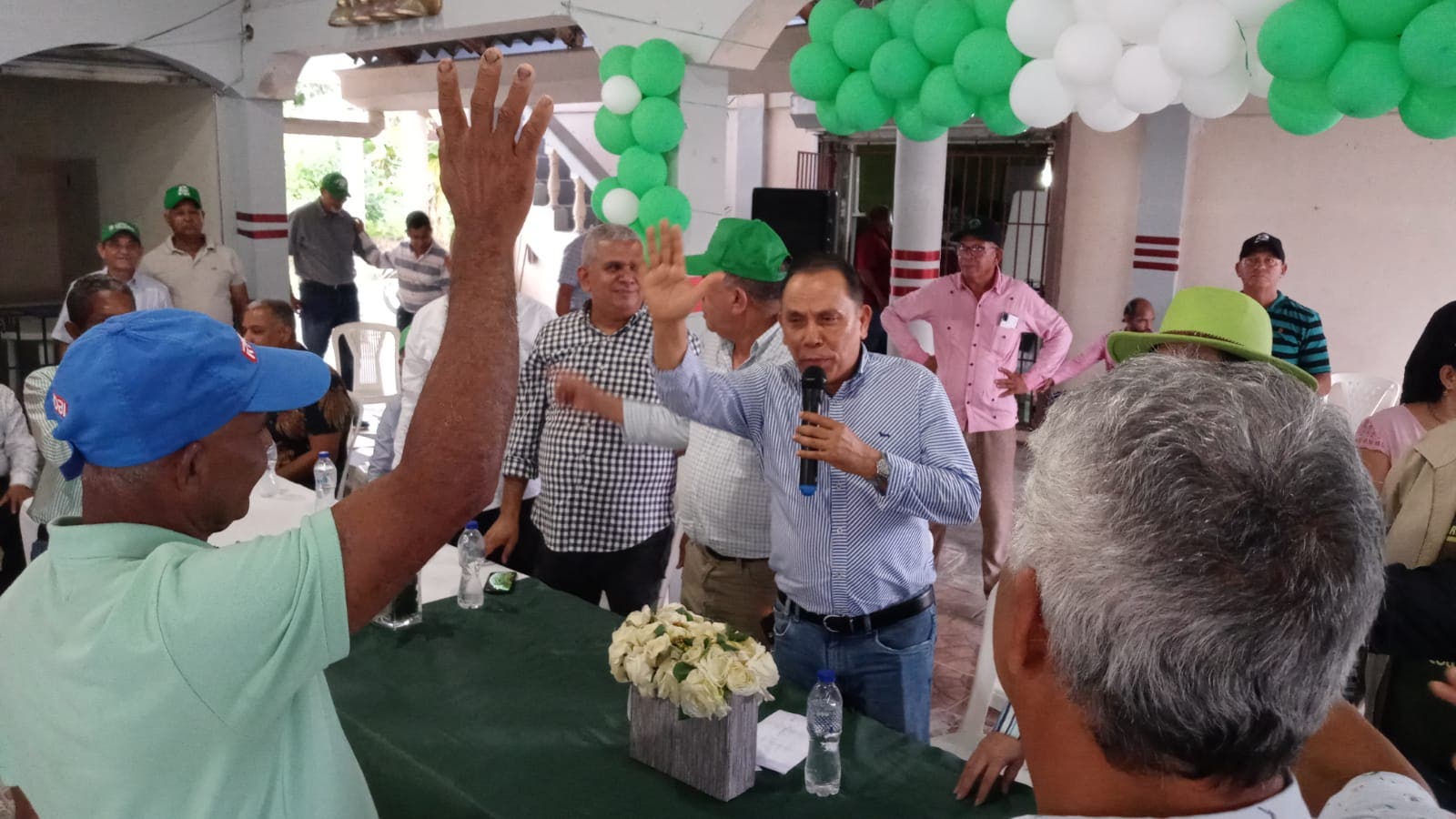 Radhamés Jiménez dice gobierno lleva a la quiebra productores de arroz y cacao de la provincia Duarte