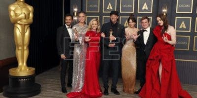 Los Óscar podrían volver a entregar todos los premios durante la gala