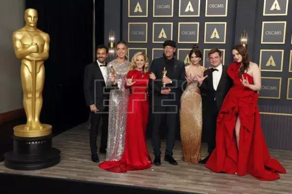 Los Óscar podrían volver a entregar todos los premios durante la gala