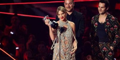 Taylor Swift se impone en unos repartidos MTV VMA con sabor latino