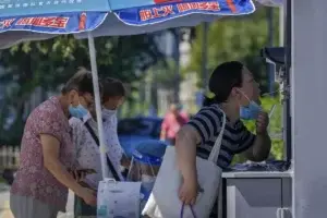 El “covid largo” se manifiesta ya en uno de cada 10 casos, dice la OMS