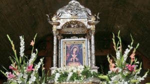 Se esperan miles de católicos en cierre de coronación canónica de la Virgen de Altagracia