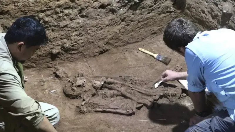 Descubren que los humanos hacían cirugías hace 31.000 años