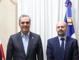 Nuevo jefe de misión FMI es recibido por Luis Abinader