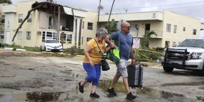 El poderoso huracán Ian de categoría 4 golpea la  Florida