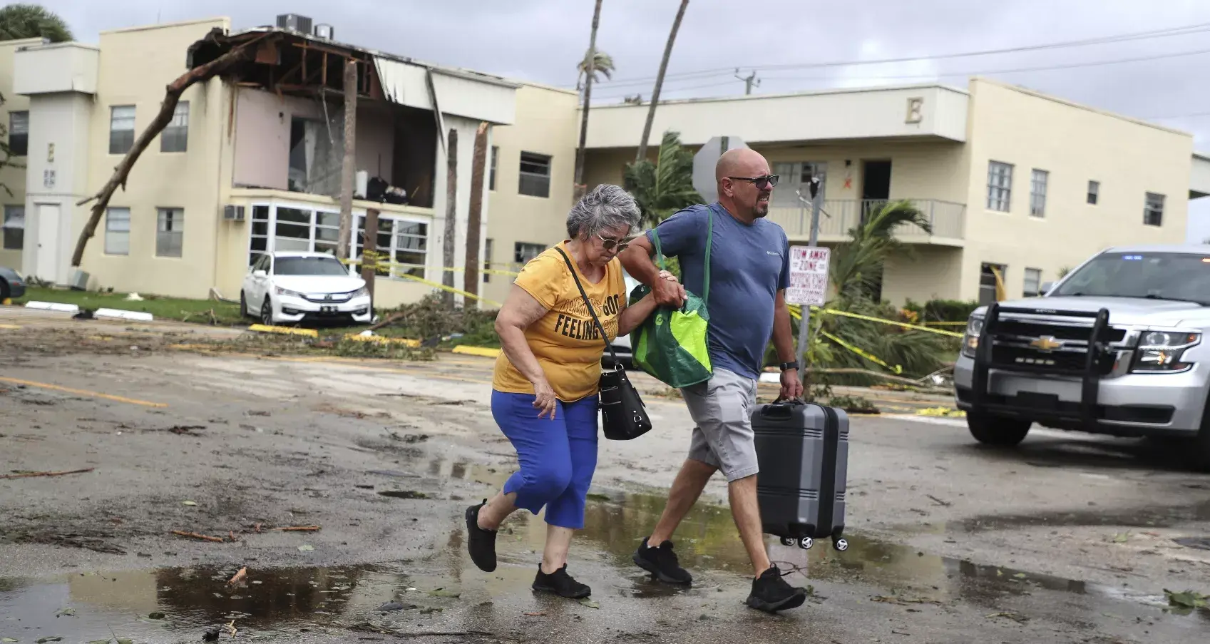 El poderoso huracán Ian de categoría 4 golpea la  Florida