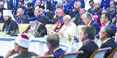 Papa invita a condena contra la guerra