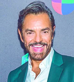 Actor Eugenio Derbez regresa tras accidente