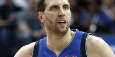 Retiran el número 14 de Dirk Nowitzki