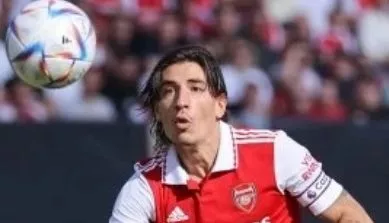 El Barcelona contrata al lateral Bellerín