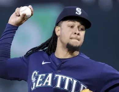 Jerry Dipoto logra obsesión con Castillo