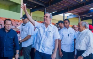 Luis Abinader ordena reparar  estadio de Puerto Plata