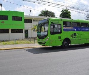 Omsa abre hoy cinco rutas universitarias