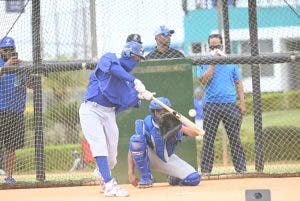 Emilio Bonifacio encabeza tropa azul en entrenamientos