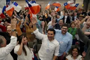 Rechazo a la nueva Constitución toma ventaja en Chile con el 6,4 % escrutado