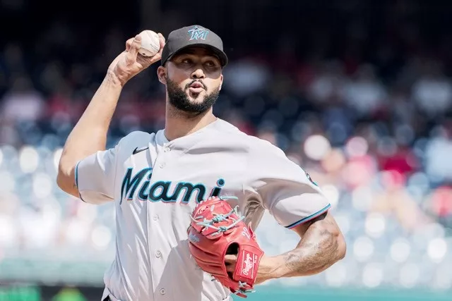 Sandy Alcántara logra 5to juego completo; Marlins se imponen