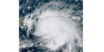 El huracán Fiona toca tierra en el suroeste de Puerto Rico