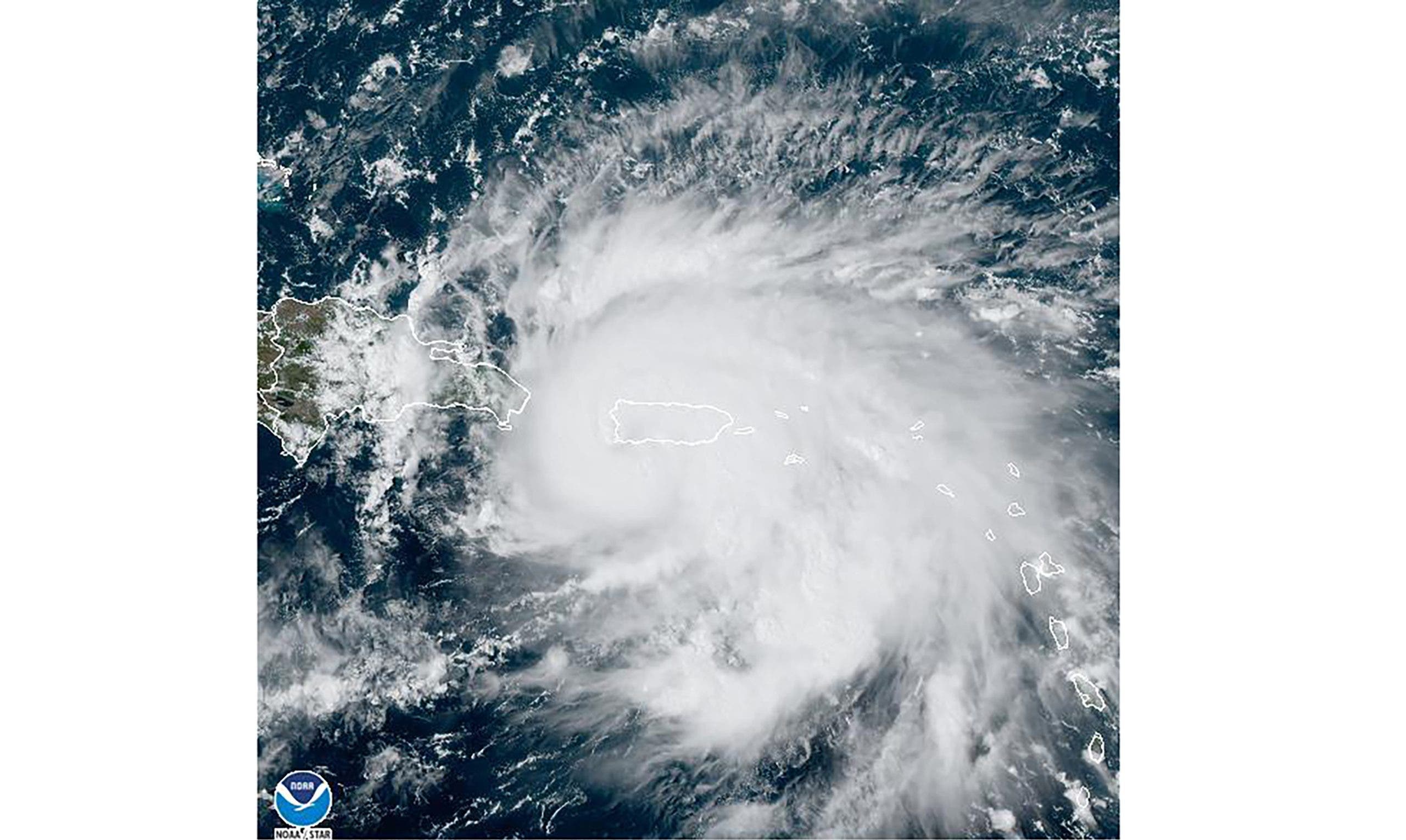 El huracán Fiona toca tierra en el suroeste de Puerto Rico