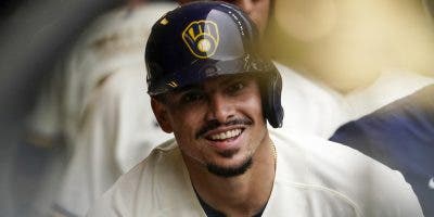 Adames, Urías y Santana encabezan la fiesta de tablazos latinos en las Grandes Ligas