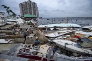 Biden declara zona de desastre los territorios afectados por huracán Ian en Florida