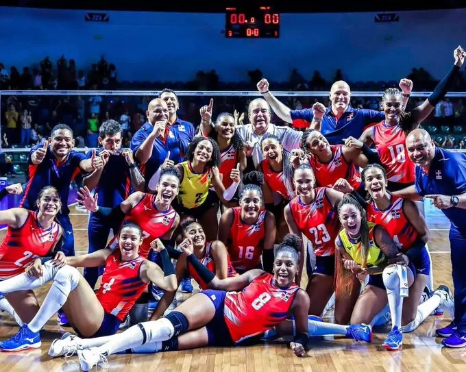 Luis Abinader felicita a las Reinas del Caribe tras obtener medalla de oro en la Final Six de voleibol