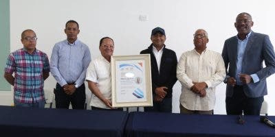 Dedican torneo voleibol de playa a empresario Manolo Ramírez