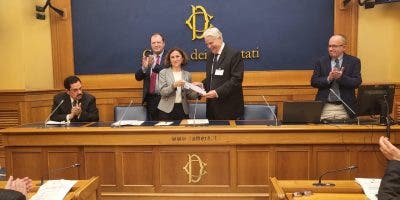CEDIMAT firma convenio con Universidad de Bolonia
