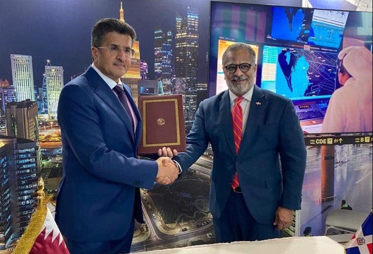 República Dominicana y Qatar firman acuerdo para flexibilizar servicios de carga aérea