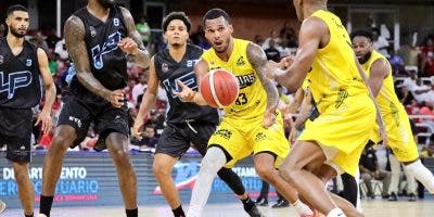 Los Prados consiguen su primer triunfo  Torneo Baloncesto Superior del Distrito