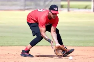 Starlin Castro encabeza el primer día de práctica del Escogido