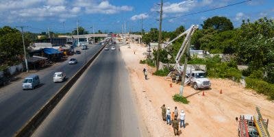 Reubicarán línea de transmisión 69 KV para continuar ampliación elevado de Boca Chica