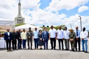 Realizan marcha en Santiago y declaran la provincia «Ciudad de Dios»